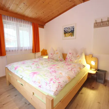 Apartment In Viehhofen Near Lifts