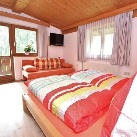 Apartment In Viehhofen Near Lifts